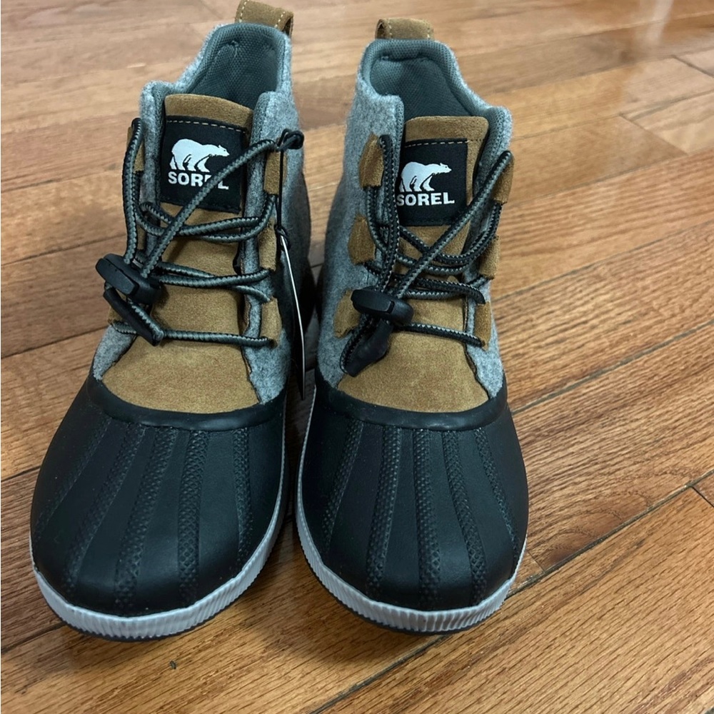 Sorel out n about boots size 7